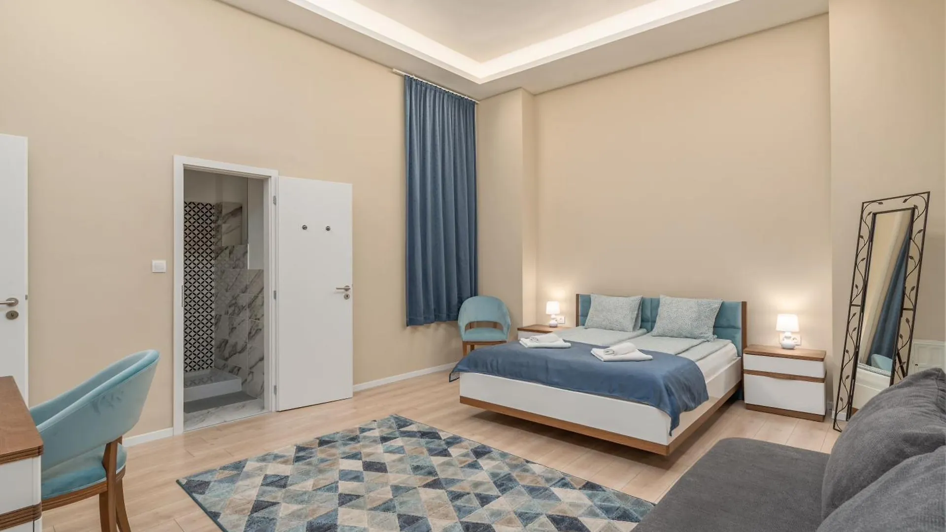 Apartment With 2 Bedrooms Near Gellert Thermal Bath Будапешт