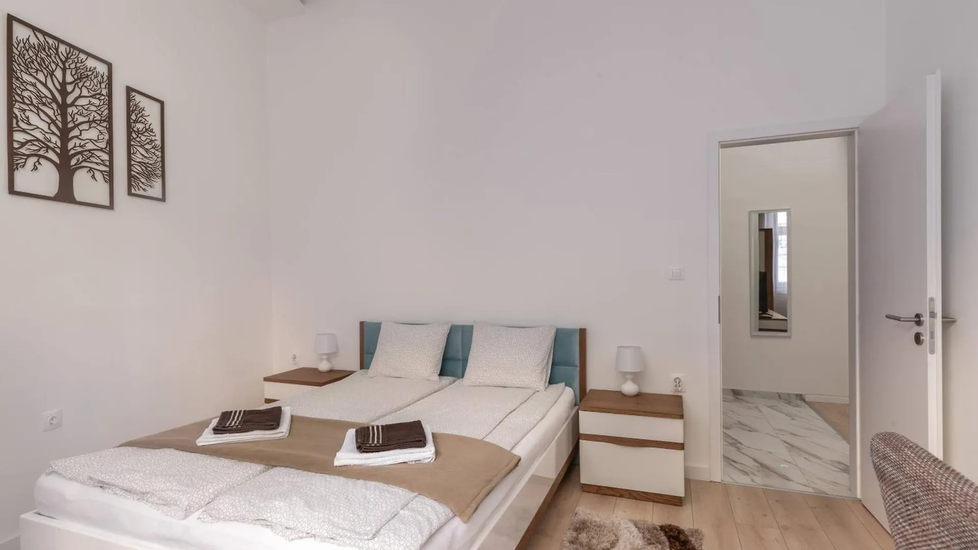 Apartment With 2 Bedrooms Near Gellert Thermal Bath Будапешт