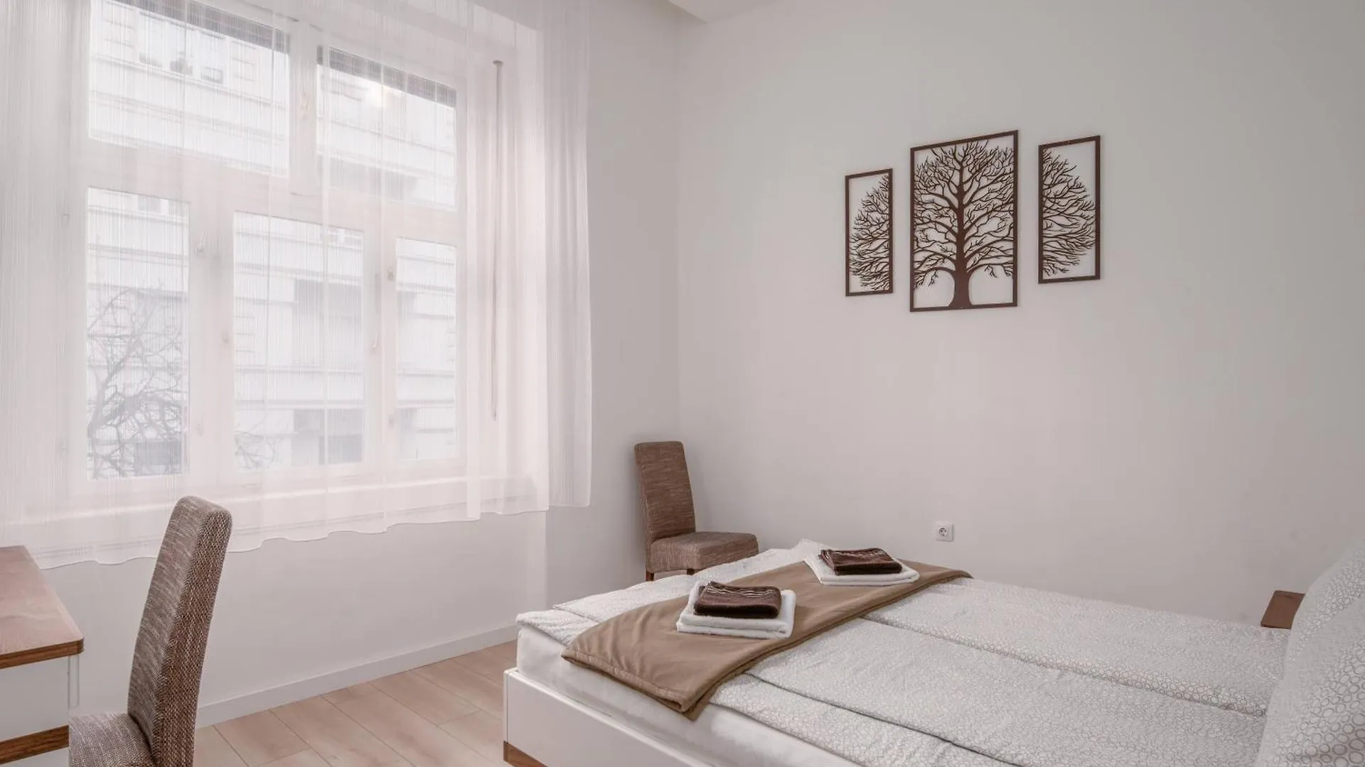 Apartment With 2 Bedrooms Near Gellert Thermal Bath Будапешт 0*,  Венгрия
